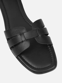 Nova Flat Sandals