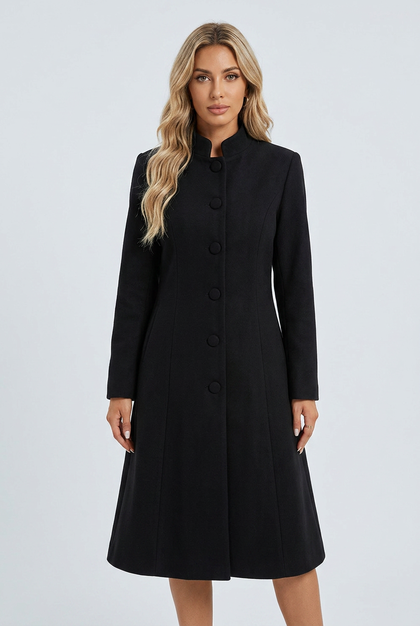 Black cappotto linea A abbottonato collo alto svasato effetto lana closeup